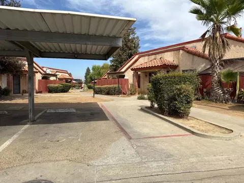 1405 E Cypress Ave #137, Reedley, CA 93654