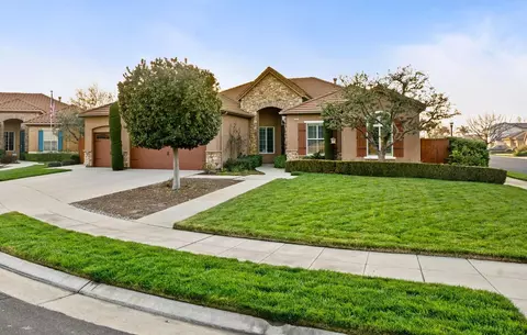 3652 Serena Ave, Clovis, CA 93619