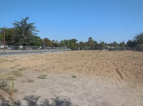 1111 No Address, Fresno, CA 93705