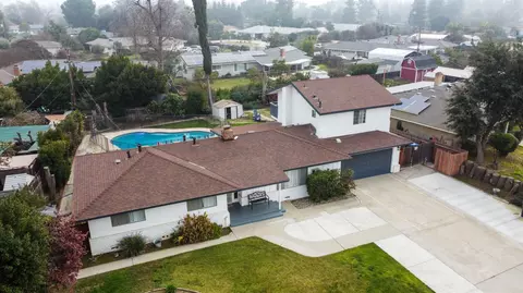 925 S Purdue Ave, Fresno, CA 93727