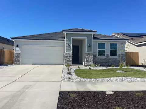 16208 W Monterey Ave, Kerman, CA 93630