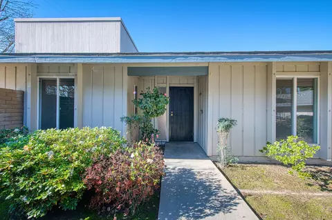 1068 W Browning Ave #A, Fresno, CA 93711
