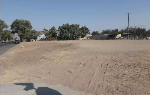 916 C St, Fresno, CA 93706