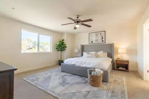 Bedroom - 563 Mesa Dr S, Madera, CA 93636 photo 5 of 6