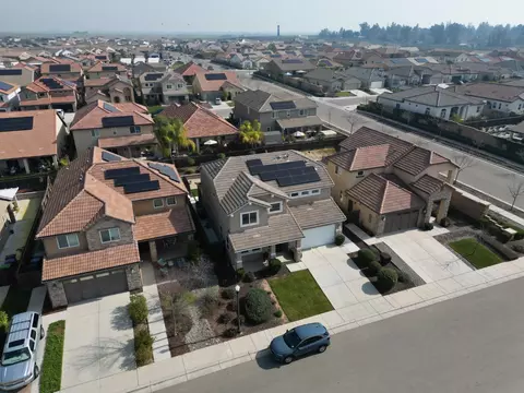 View/Area - 563 Mesa Dr S, Madera, CA 93636 photo 5 of 7