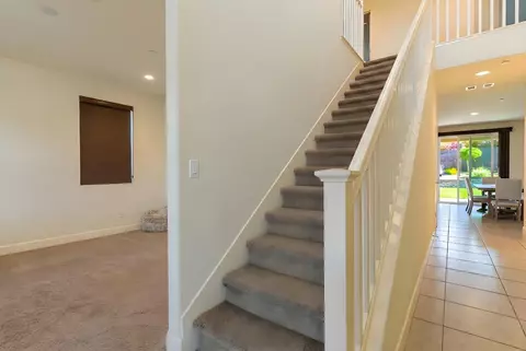 Entry Way - 563 Mesa Dr S, Madera, CA 93636 photo 1 of 7