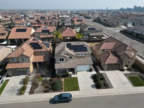 View/Area - 563 Mesa Dr S, Madera, CA 93636 photo 6 of 7