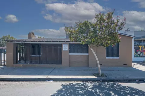 332 E Shields Ave, Fresno, CA 93704