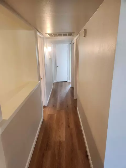 Entry Way - 904 W Santa Ana Ave, Clovis, CA 93612 photo 1 of 1