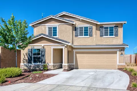 987 N Filbert Ave, Fresno, CA 93727