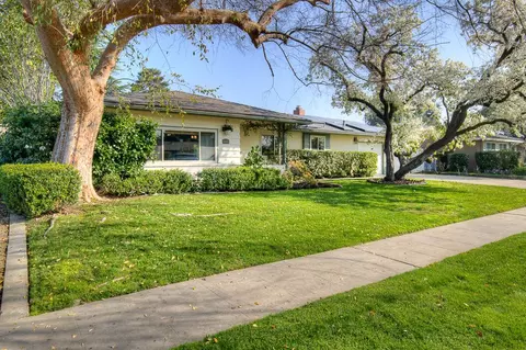 6040 N Wilson Ave, Fresno, CA 93704