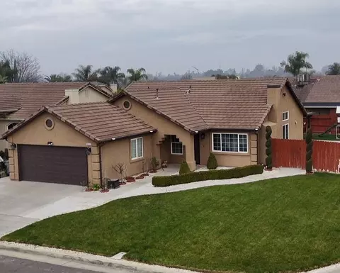 5543 E Byrd Ave, Fresno, CA 93727