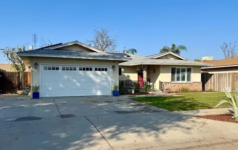 6919 N Rowell Ave, Fresno, CA 93710