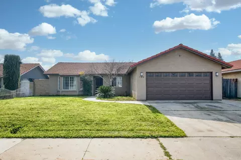 983 Church Ave, Sanger, CA 93657