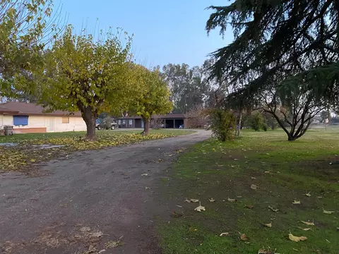 8220 N Fowler, Clovis, CA 93619 photo 5