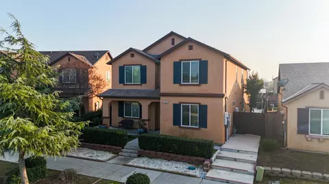 5922 E Fancher Creek Dr, Fresno, CA 93727