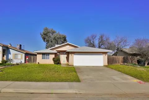 816 Euclid Dr, Hanford, CA 93230