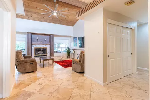 Entry Way - 561 Pierce Dr, Clovis, CA 93612 photo 1 of 4