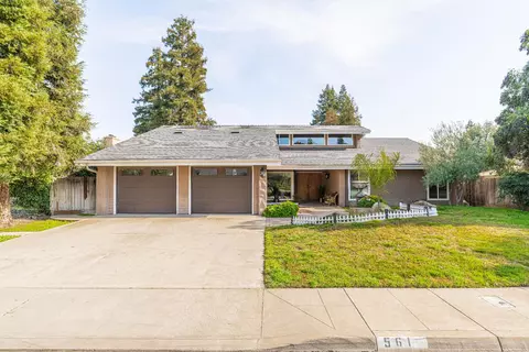 Exterior - 561 Pierce Dr, Clovis, CA 93612 photo 2 of 10
