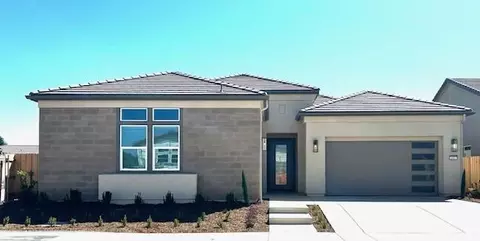 1684 Heirloom Ave, Clovis, CA 93619
