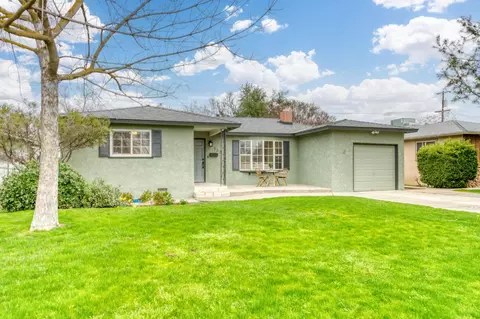 125 N Pollasky Ave, Clovis, CA 93612