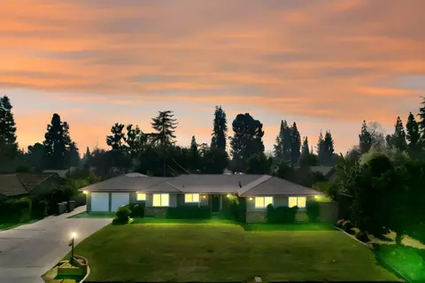 1765 W Barstow Ave, Fresno, CA 93711