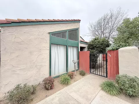 5965 E Shields Ave #144, Fresno, CA 93727
