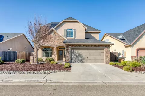 3341 N Pearwood Ave, Fresno, CA 93727