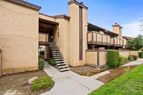 1550 W Ashlan Ave #125, Fresno, CA 93705