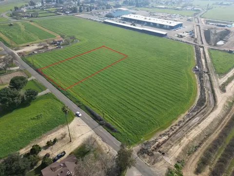 2 W Belcher, Merced, CA 95348 photo 2
