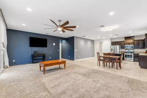 3917 E Myrtle Ave, Visalia, CA 93292 photo 9