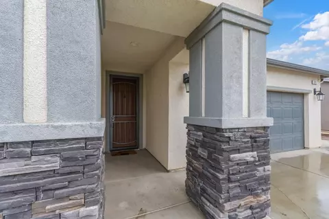 3917 E Myrtle Ave, Visalia, CA 93292 photo 2