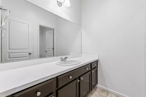3917 E Myrtle Ave, Visalia, CA 93292 photo 12