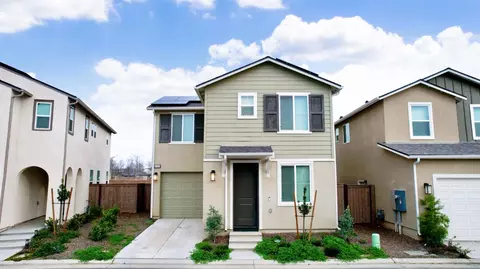 4163 Vincent Rd, Madera, CA 93636