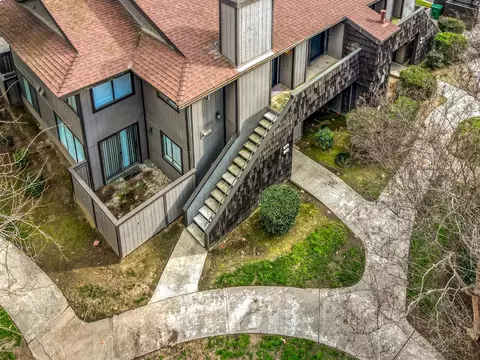 4860 E Lane Ave #230, Fresno, CA 93727