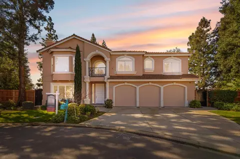 2625 E Sean Ave, Fresno, CA 93720