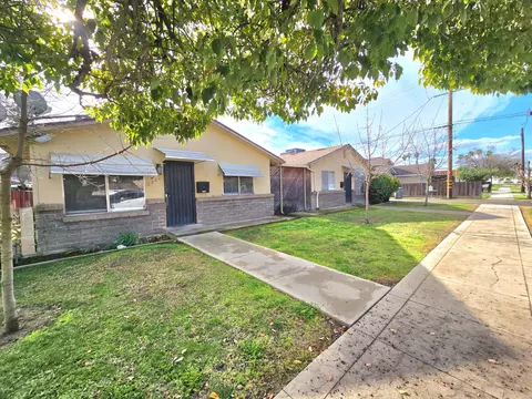2222 11th St, Reedley, CA 93654