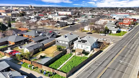View/Area - 3 C St, Lemoore, CA 93245 photo 5 of 5