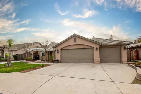 338 N Filbert Ave, Clovis, CA 93611