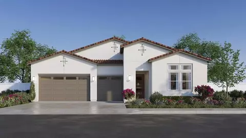 1685 Heirloom Ave, Clovis, CA 93619