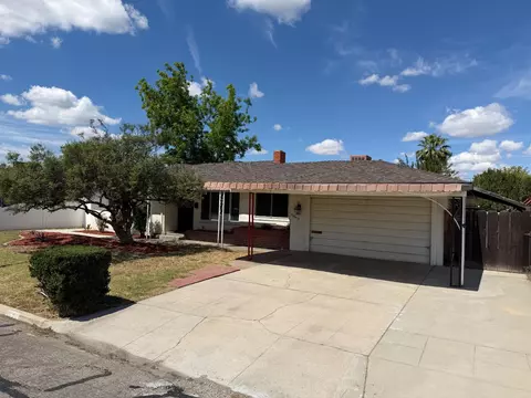 4883 E Michigan Ave, Fresno, CA 93703