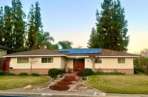 394 S Oak Dr, Reedley, CA 93654