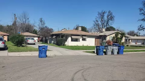 2233 E Terrace Ave E, Fresno, CA 93703