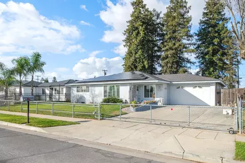 4342 W Dennett Ave, Fresno, CA 93722