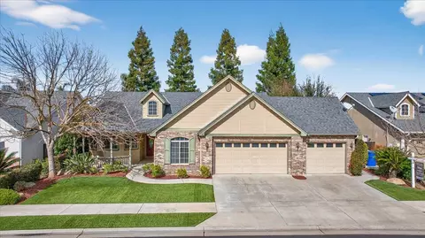 647 Moody Ave, Clovis, CA 93619