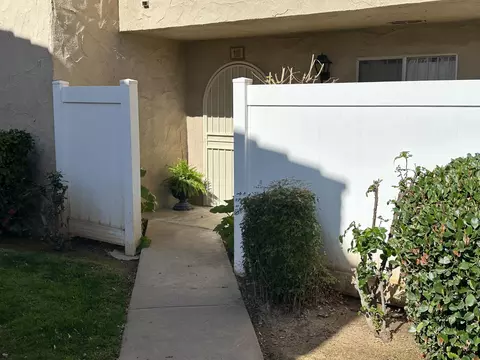 1250 E Shaw Ave #118, Fresno, CA 93710