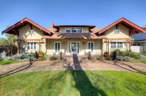 707 E Floradora Ave, Fresno, CA 93728