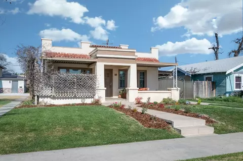 445 E Weldon Ave, Fresno, CA 93704