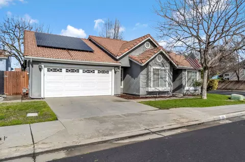 265 W Decatur Ave, Clovis, CA 93611