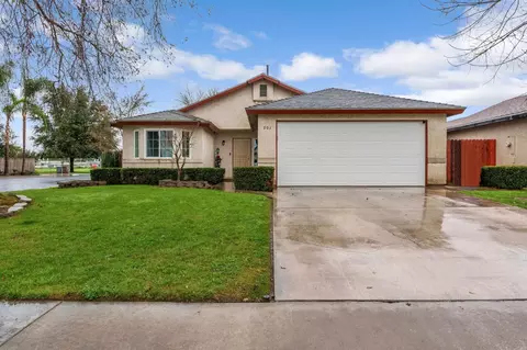 701 12th Ave, Kingsburg, CA 93631